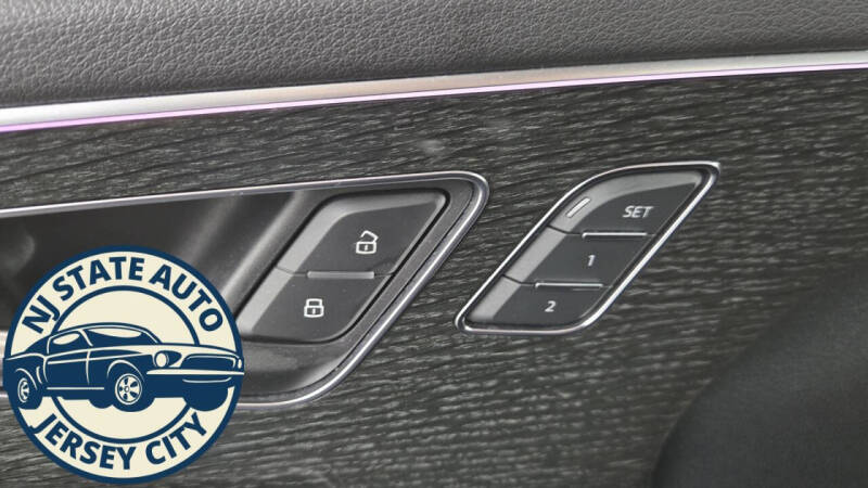 2019 Audi Q8 quattro Prestige 55 TFSI