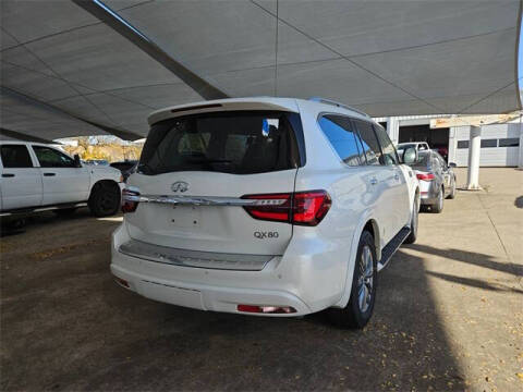2023 Infiniti QX80 Luxe