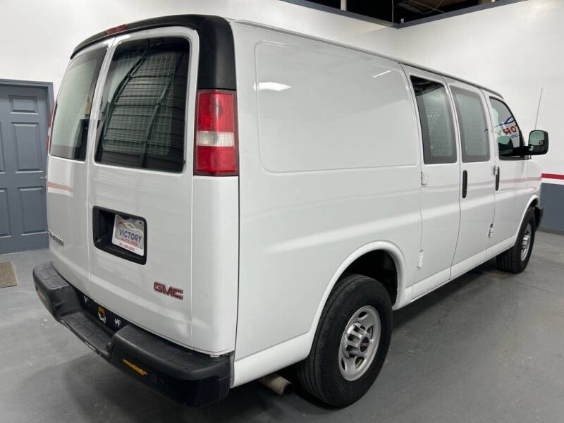 2017 GMC Savana 2500