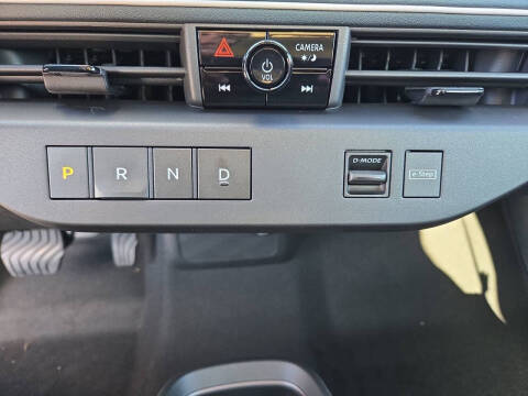 2026 Nissan LEAF Platinum+
