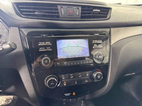 2017 Nissan Rogue Sport SV