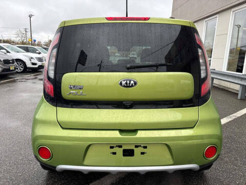 2018 Kia Soul +