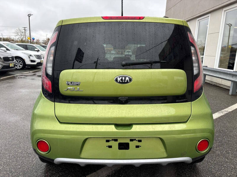 2018 Kia Soul +