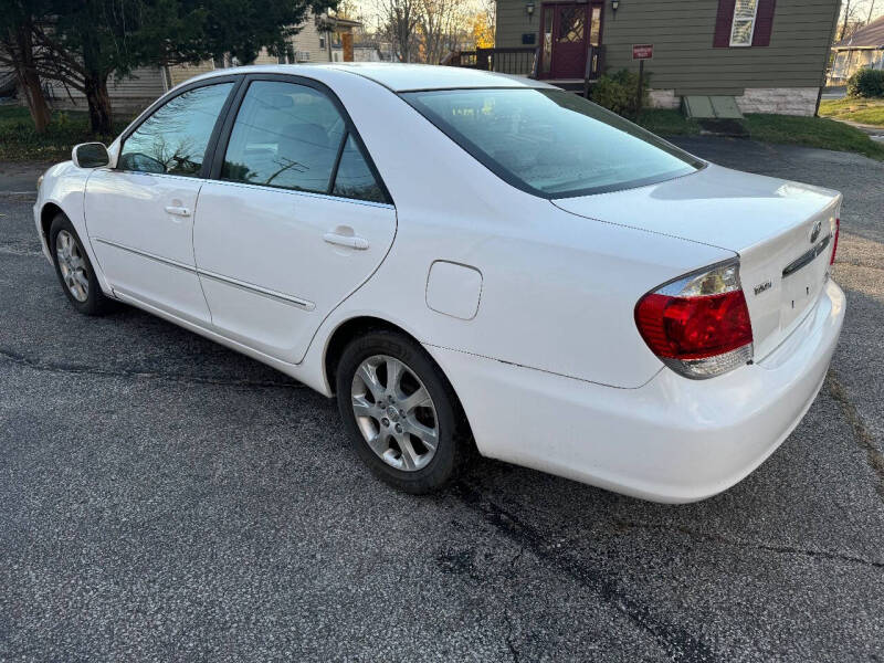 2006 Toyota Camry XLE photo 18