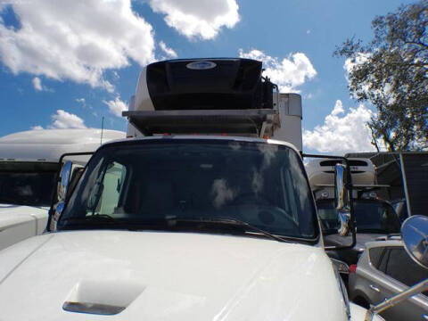 2017 Freightliner M2 106