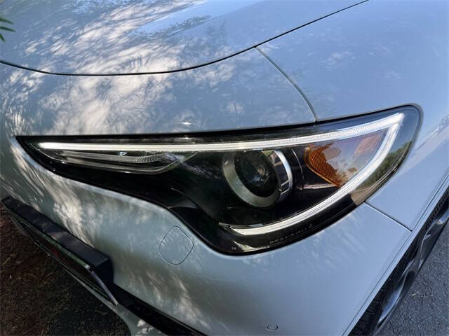 2022 Alfa Romeo Stelvio Veloce