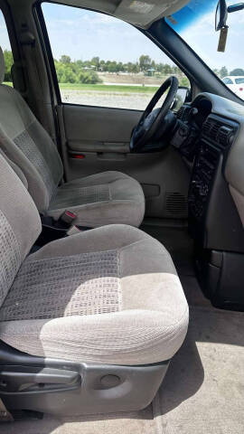 2005 Chevrolet Venture LS