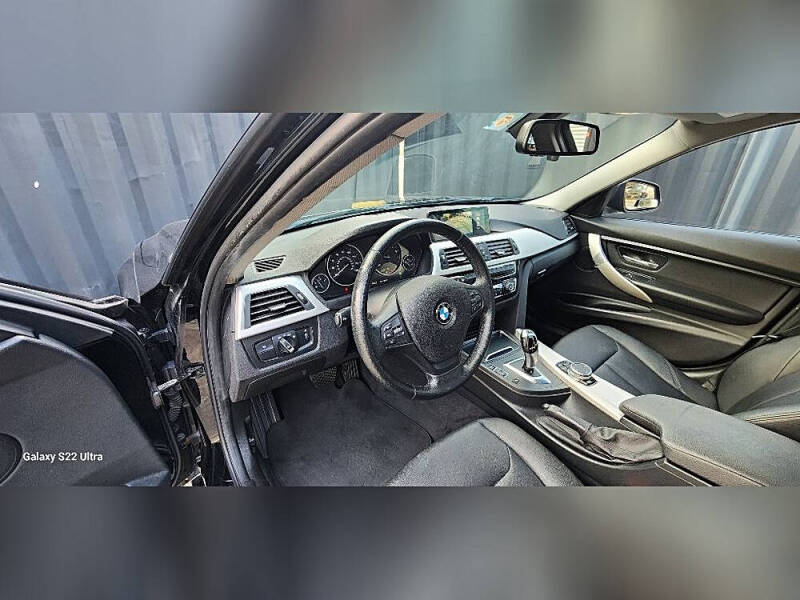 2016 BMW 3 Series 320i