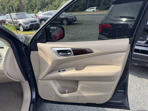 2014 Nissan Pathfinder S