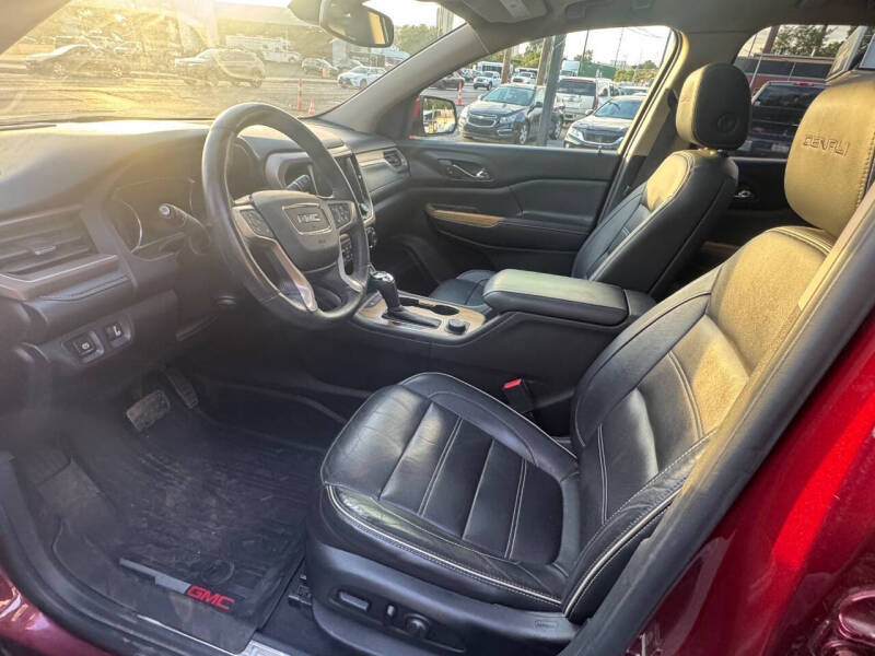 2017 GMC Acadia Denali