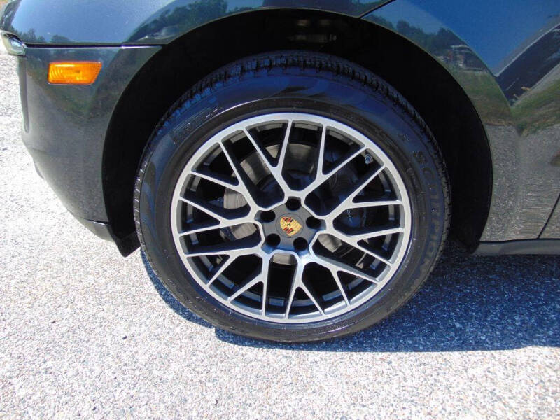 2017 Porsche Macan Base - Photo 18