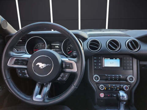 2022 Ford Mustang EcoBoost