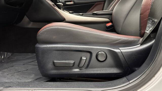 2019 Lexus IS 300