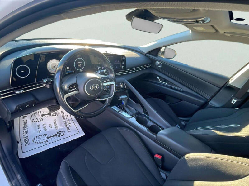 2022 Hyundai Elantra