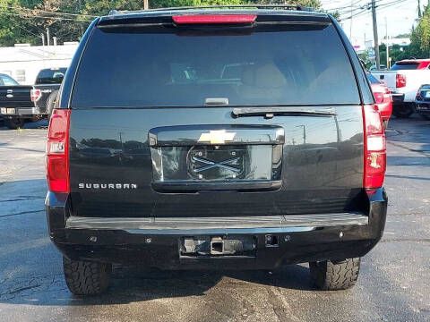 2014 Chevrolet Suburban LT