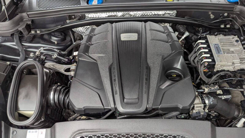 2020 Porsche Macan S
