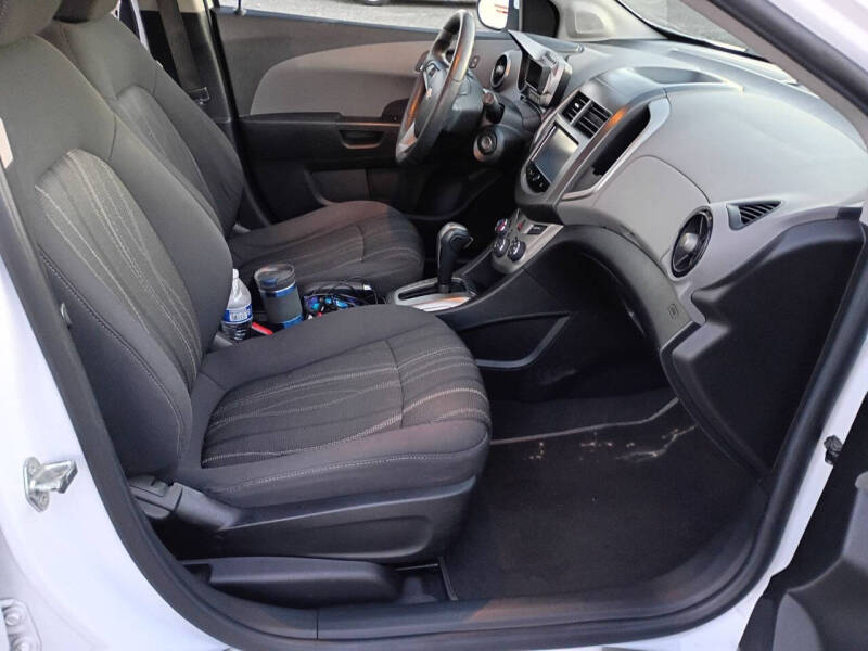 2016 Chevrolet Sonic LT Auto