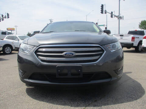 2016 Ford Taurus SEL