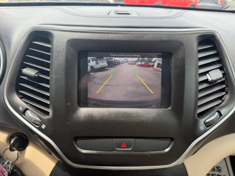 2019 Jeep Cherokee Latitude