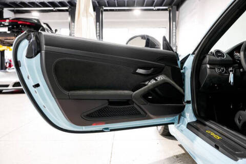 2023 Porsche 718 Cayman GT4 RS