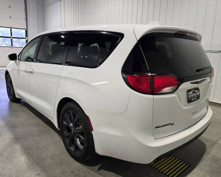 2018 Chrysler Pacifica Touring Plus