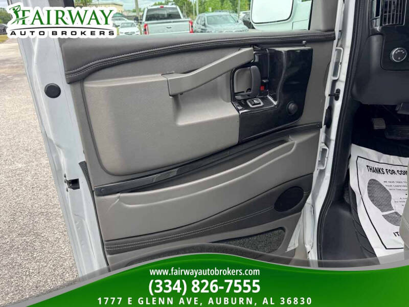 2017 GMC Savana 2500
