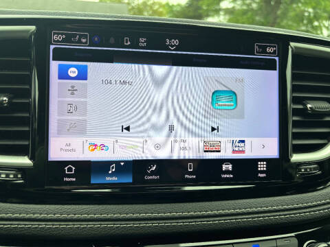 2022 Chrysler Pacifica Touring