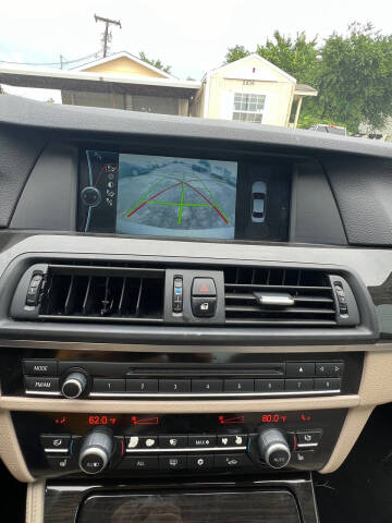 2012 BMW 5 Series 528i