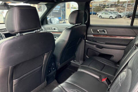 2017 Ford Explorer Platinum