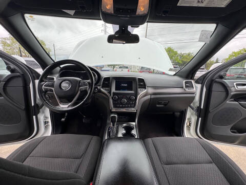 2018 Jeep Grand Cherokee Laredo E