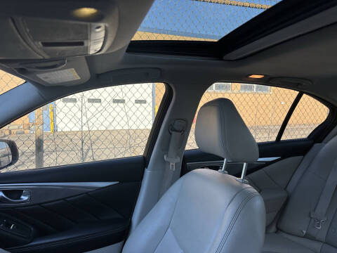 2015 Infiniti Q50 Premium