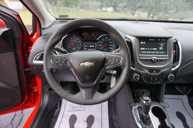 2017 Chevrolet Cruze LT Auto