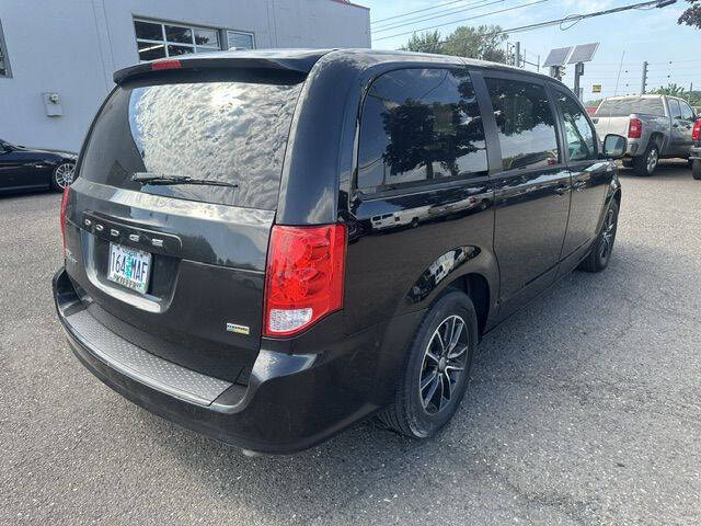 2018 Dodge Grand Caravan SE