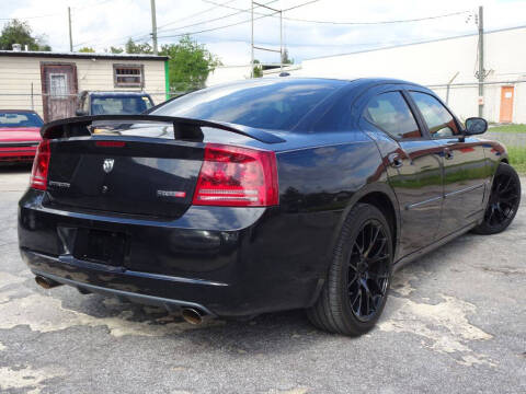 2007 Dodge Charger SRT-8