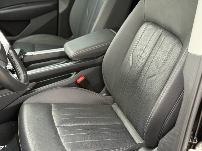 2019 Audi e-tron quattro Premium Plus