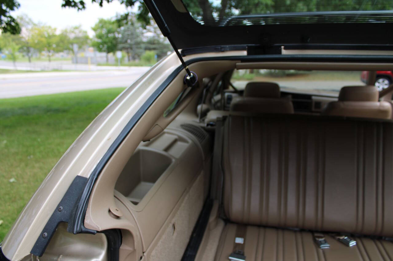 1996 Buick Roadmaster 27