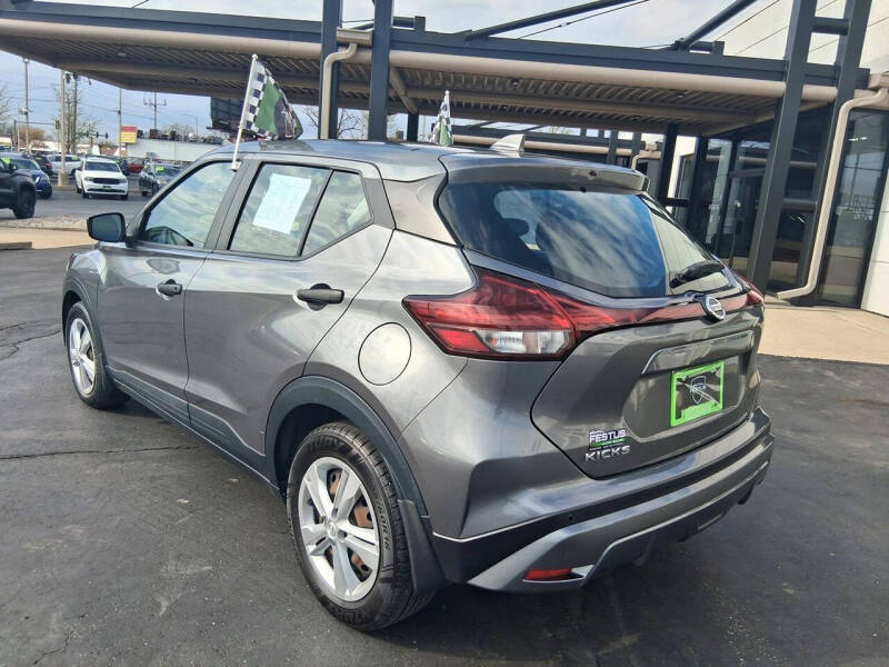 2021 Nissan Kicks S
