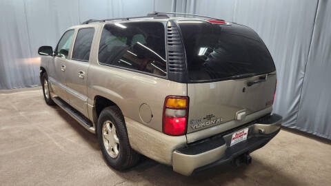 2002 GMC Yukon XL Denali