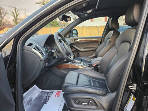 2016 Audi Q5 2.0T quattro Premium Plus