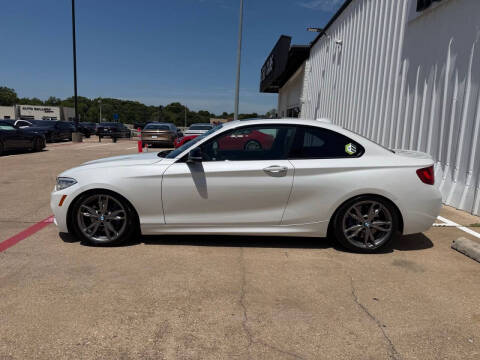 2016 BMW 2 Series M235i