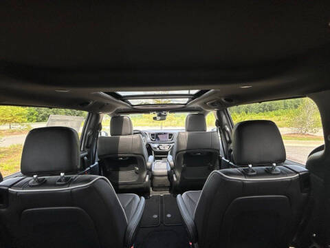 2027 Chrysler Pacifica Limited