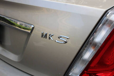 2011 Lincoln MKS