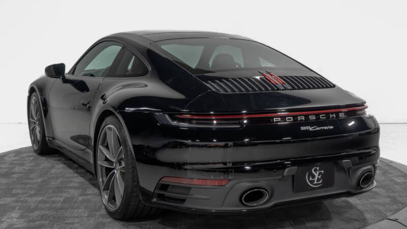 2022 Porsche 911 Carrera