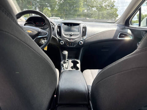 2017 Chevrolet Cruze LT Auto