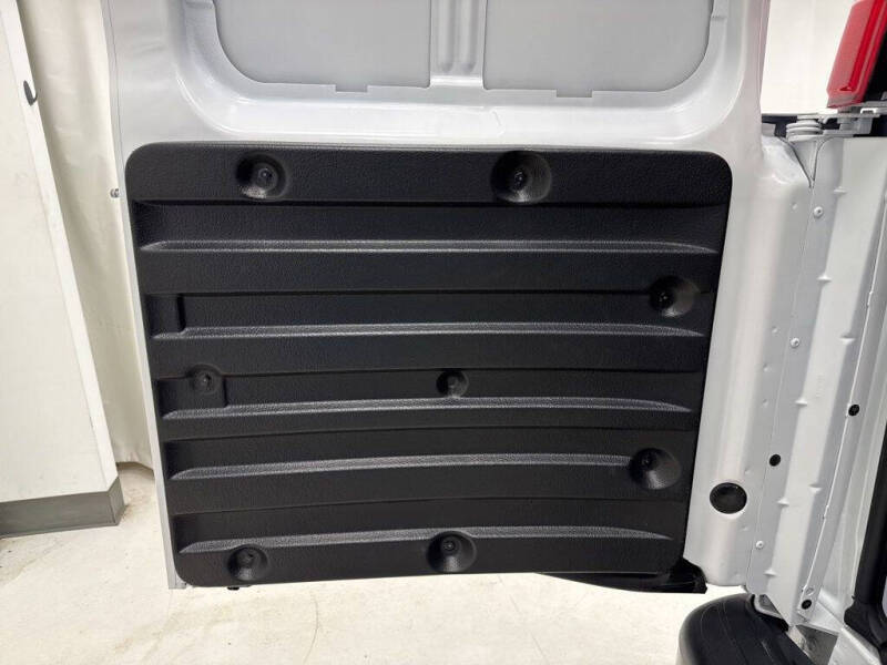 2025 Chevrolet Express 2500