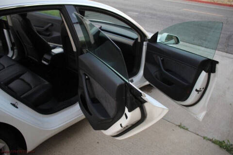 2020 Tesla Model 3 Performance