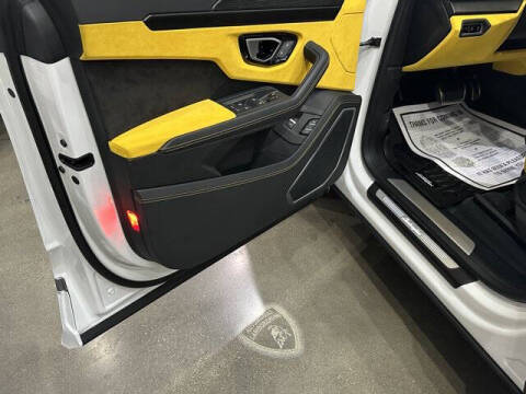 2022 Lamborghini Urus