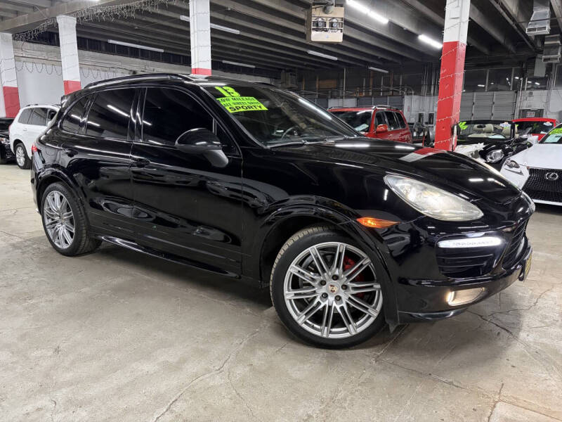 2013 Porsche Cayenne GTS