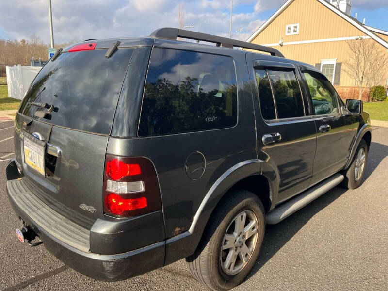 2010 Ford Explorer XLT