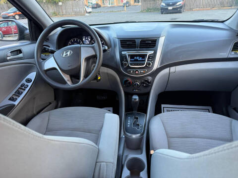 2015 Hyundai Accent GLS